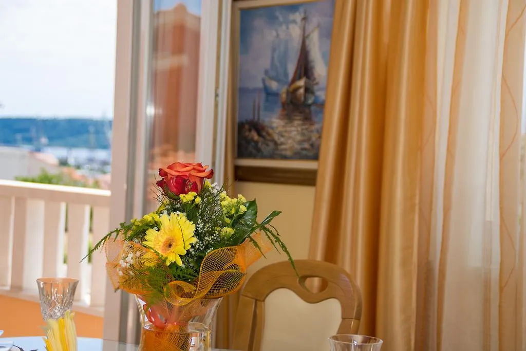 Apartment Holiday Trogir